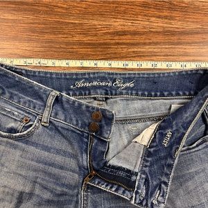 American eagle shorts 3” inch inseam size 10  with stretch